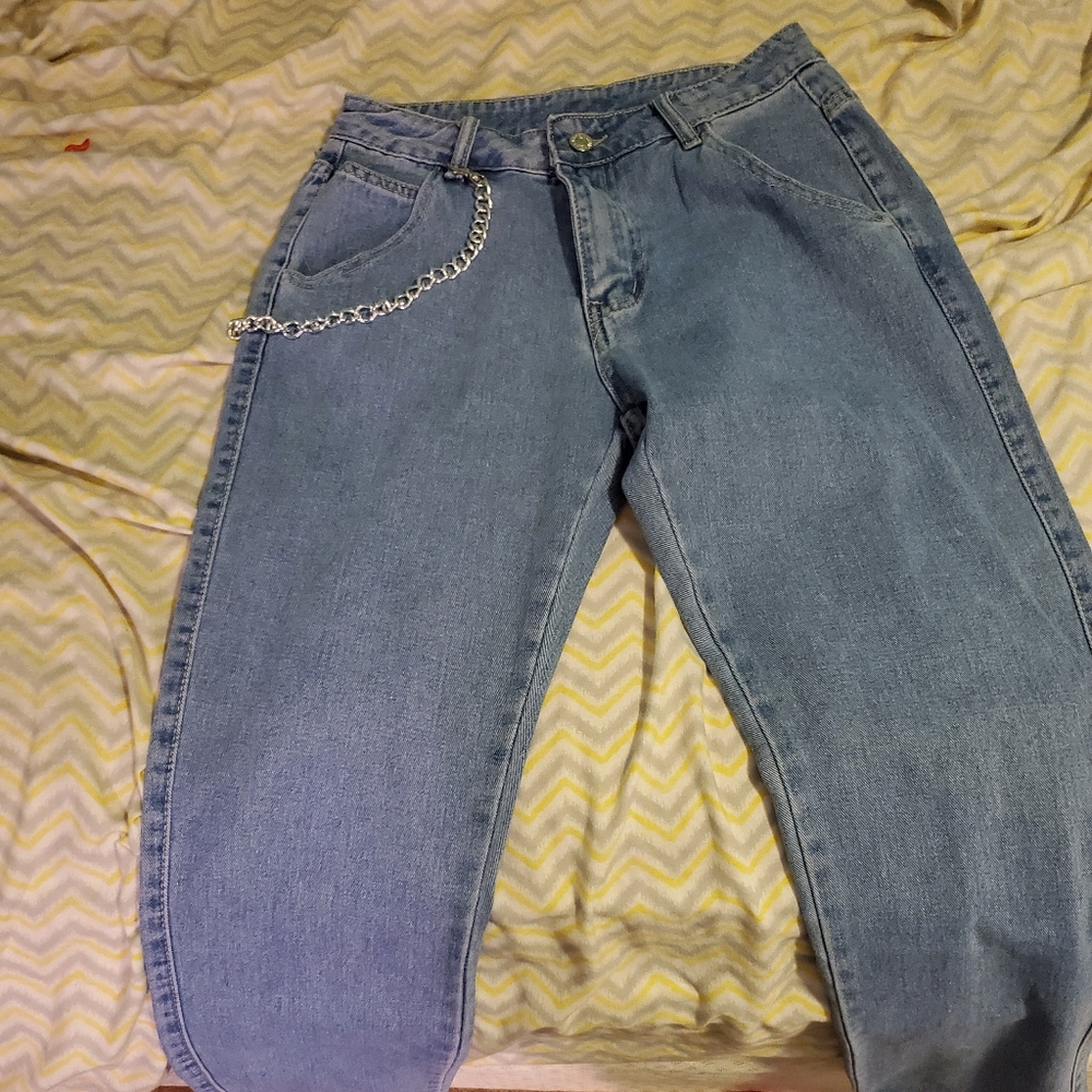 High waisted jeans